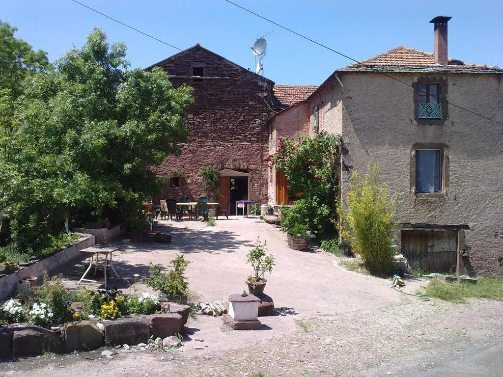 Gite Des Monts Saint-Izaire Zimmer foto